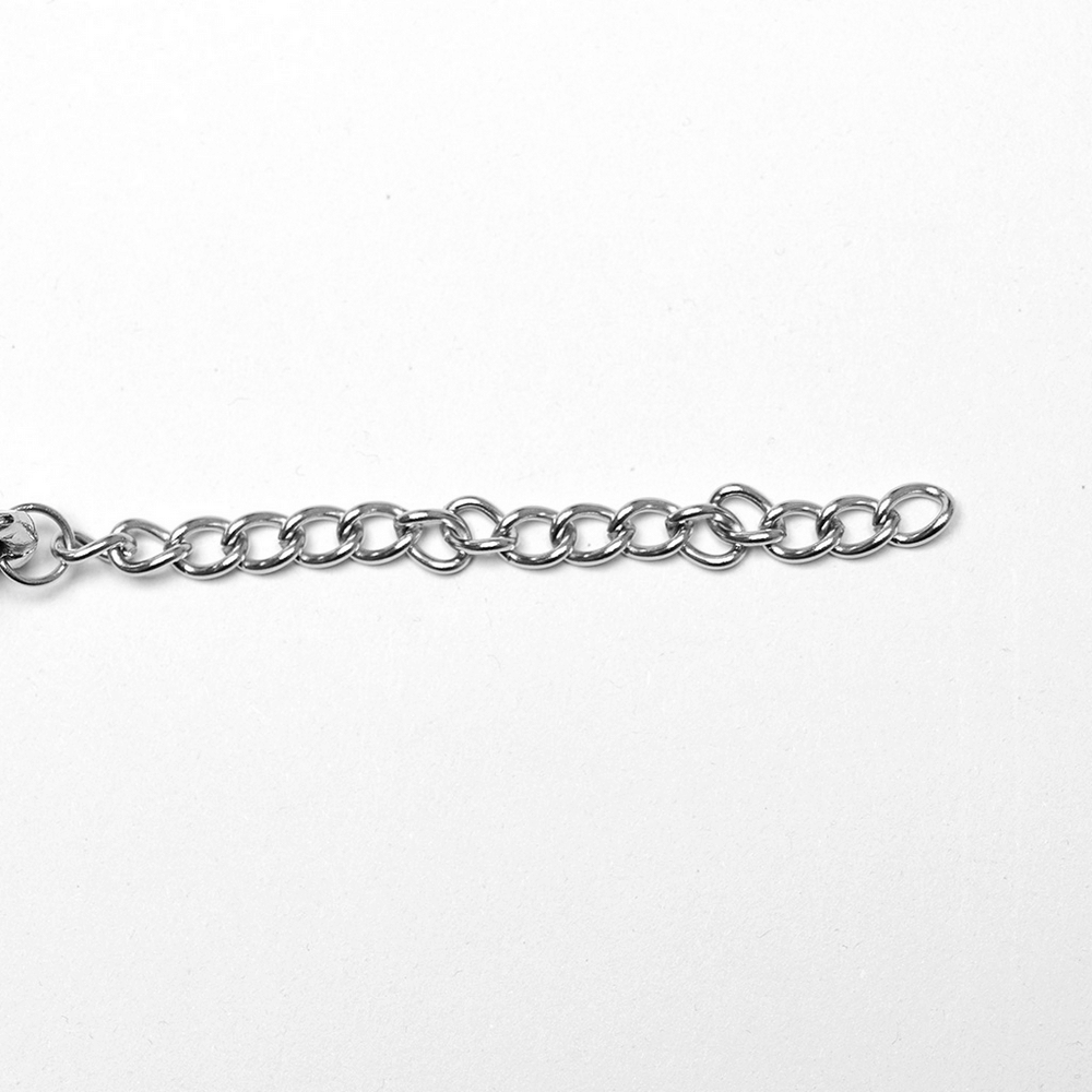 Silver alloy chain link showing intricate details, perfect for Gothic jewelry designs and choker necklaces.