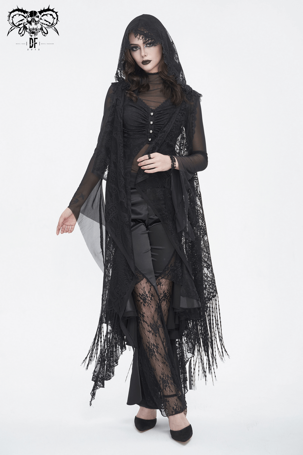 Elegant black lace sleeveless hooded cape for women, perfect for gothic fashion and special occasions.