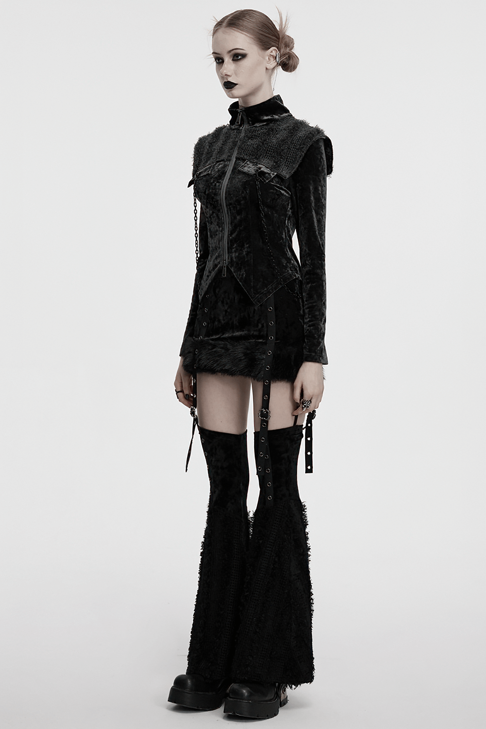 Gothic velvet two-piece set featuring a fur-trimmed skirt and detachable flare pants with straps and buckles.