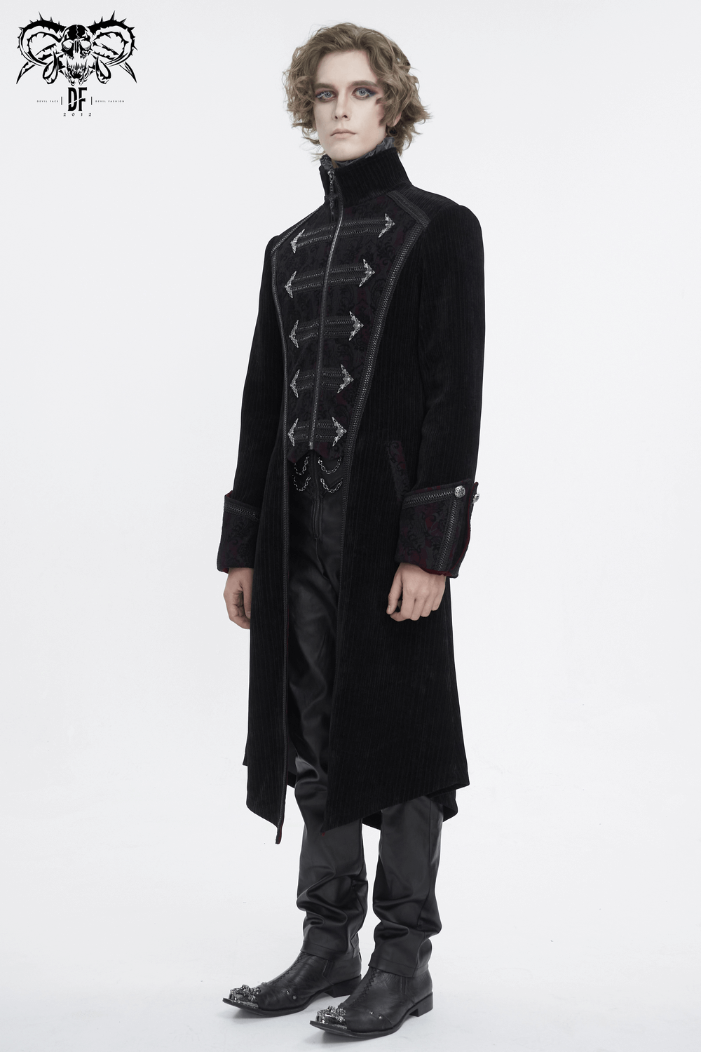 Gothic velvet tailcoat for men with embroidered details, perfect for themed parties and events.