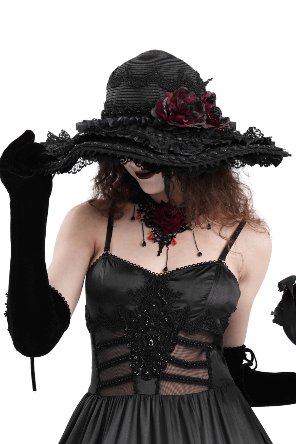 Chapeau gothique à large bord avec dentelle noire et accents floraux rouges