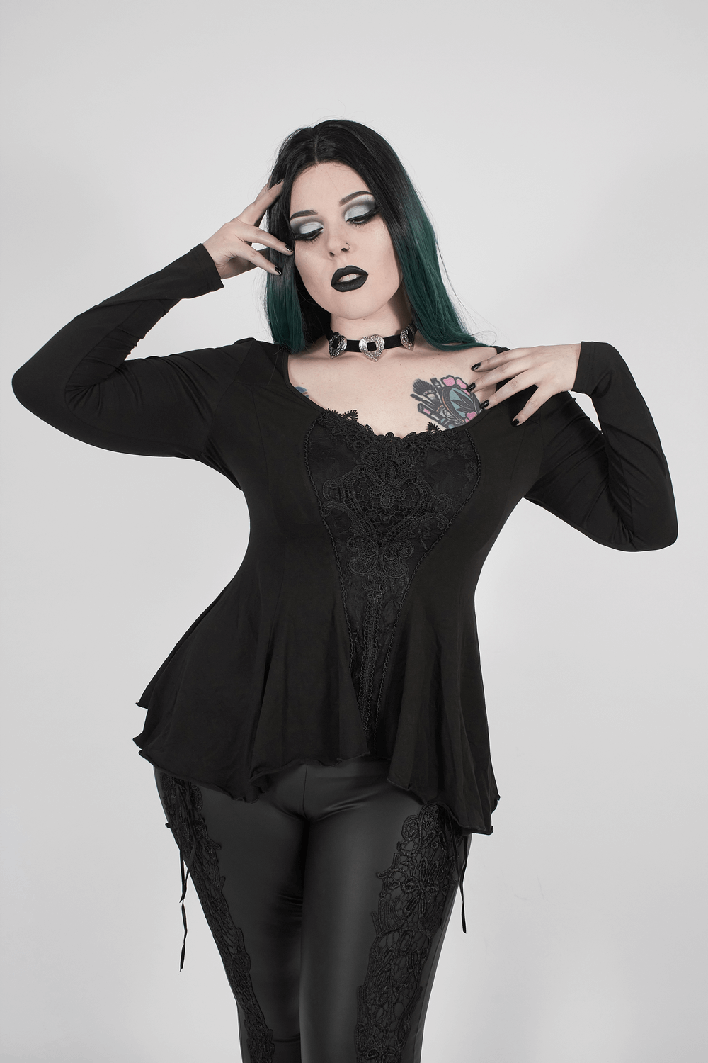 Gothic Women's Lace Accent Flared Sleeves Fitted Top - HARD'N'HEAVY