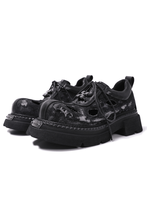 Grunge-Derby-Schuhe mit Cut-outs und klobigen Profilsohlen