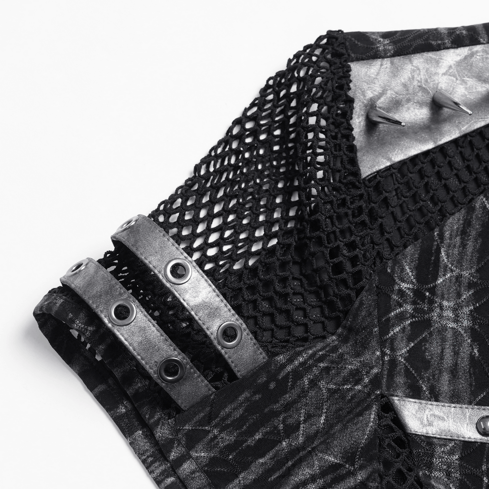Camiseta de Malla Punk Industrial con Detalle de Cruz con Tachuelas