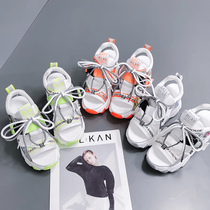 Ladies chunky platform sandals in mixed colors with buckle straps and stylish laces, perfect for summer casual wear.