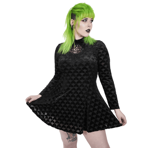 Gothic-Kleid aus luxuriösem Samt mit ausgehöhlten Nachtranken