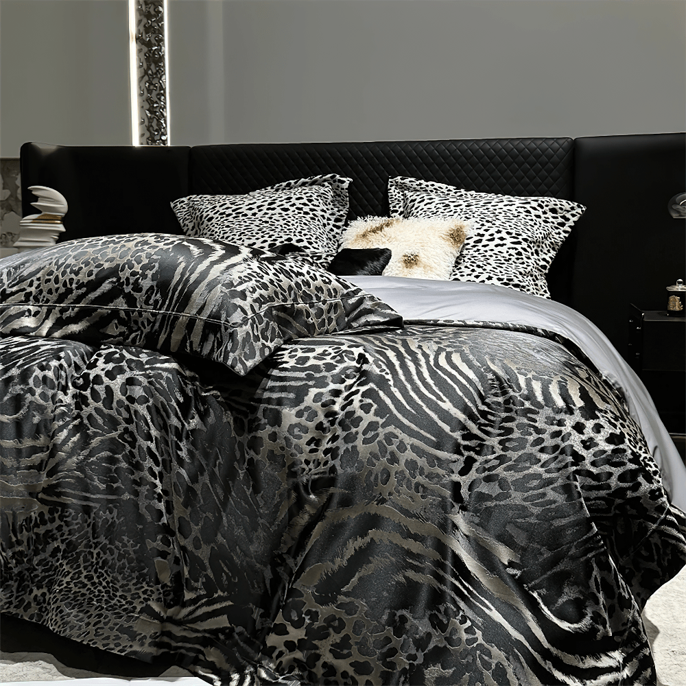 Luxury Leopard Jacquard Egyptian Cotton Bedding Set featuring exquisite patterns on stylish bedding.
