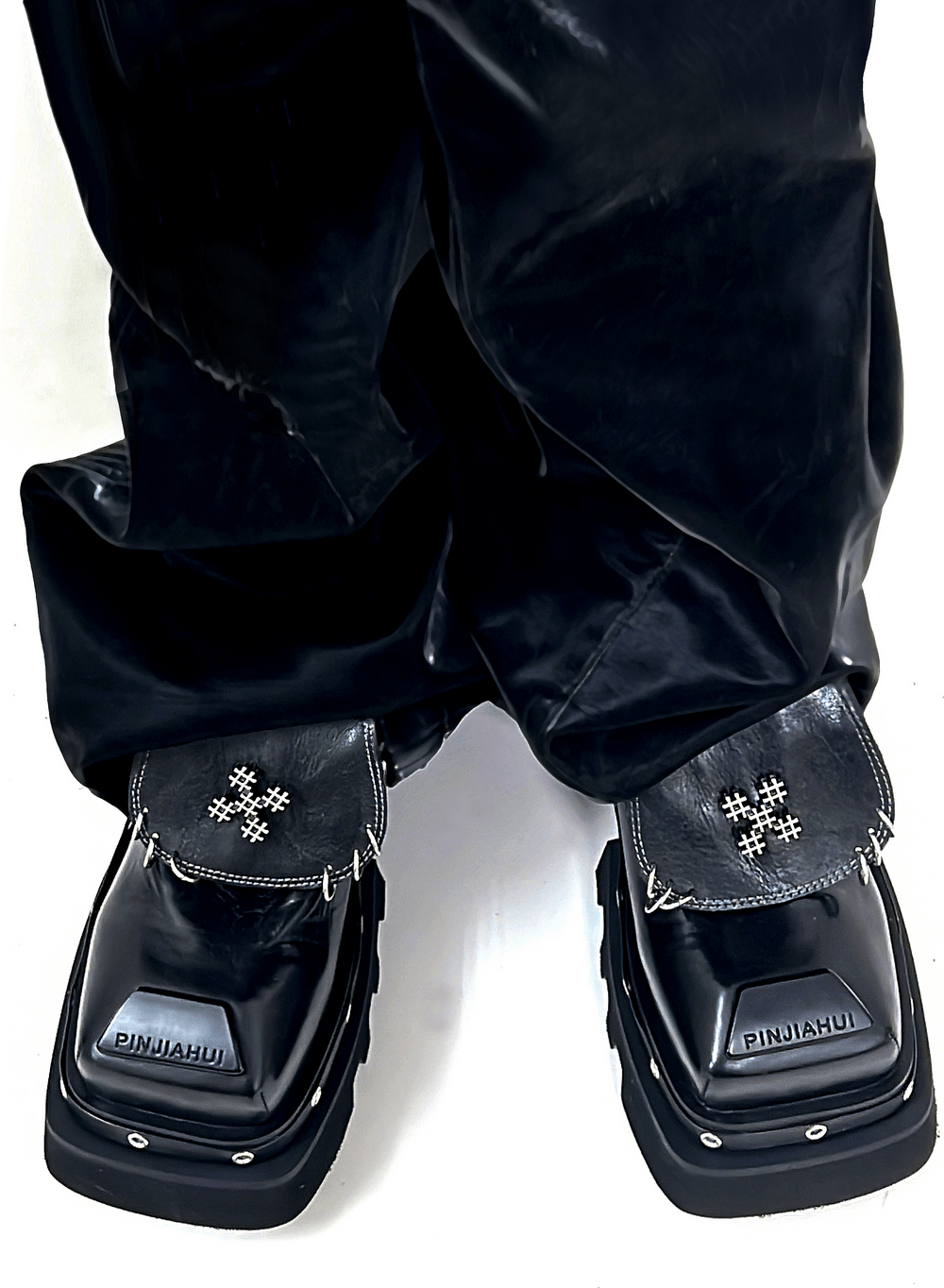 Men's Bold Leather Platform Shoes with Metal Rings