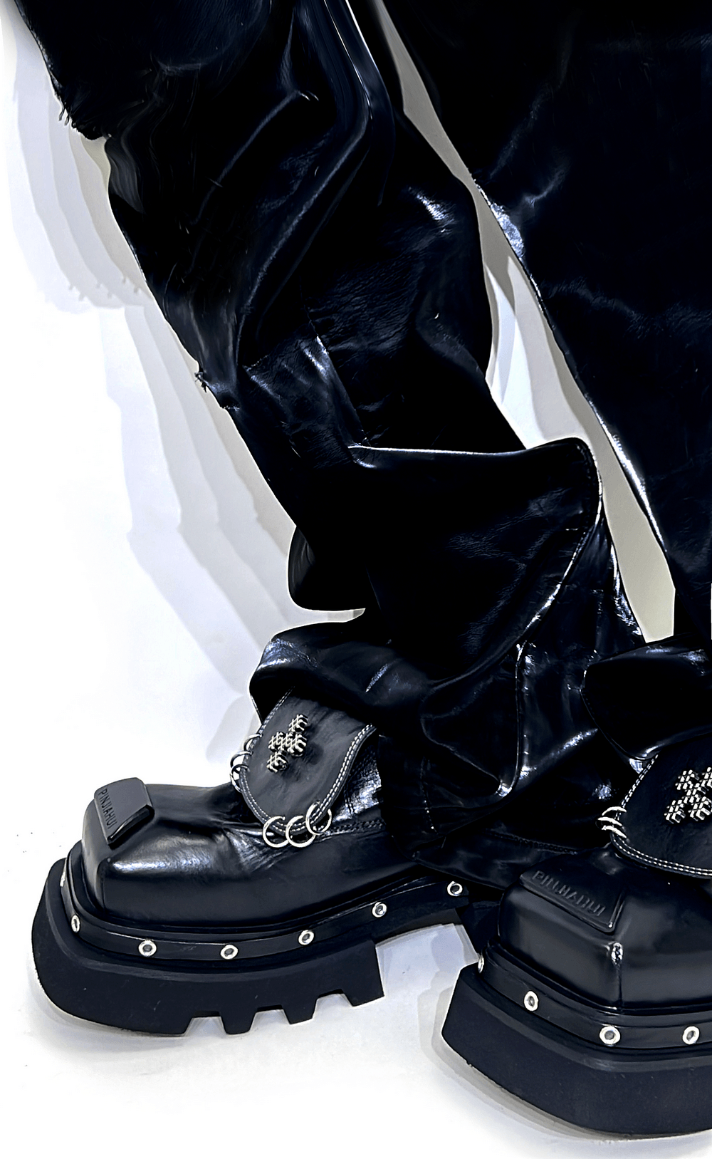 Men's Bold Leather Platform Shoes with Metal Rings