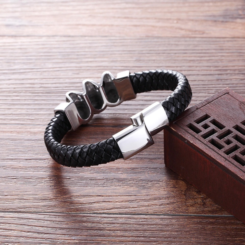 Men's Genuine Leather Skulls Bracelet / Stainless Steel Bracelet with Magnetic Clasp - HARD'N'HEAVY