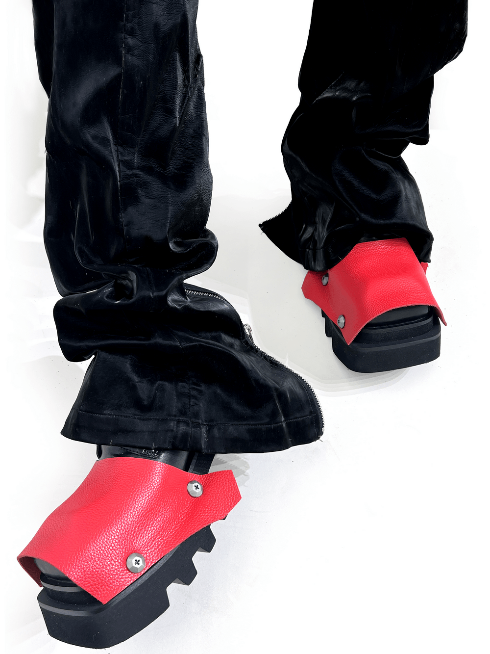 Zapatos góticos de hombre con cordones, suela dentada resistente y superposición