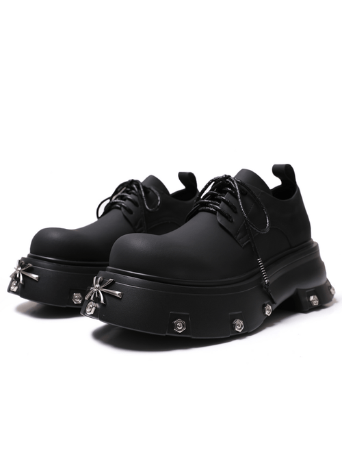Zapatos Derby góticos robustos para hombre con suela dentada