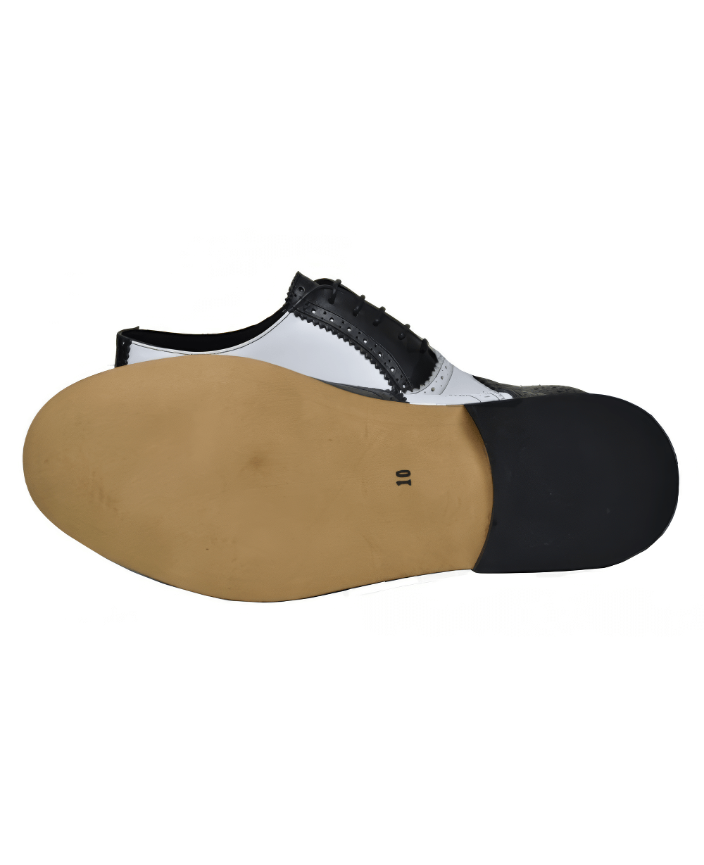 Men's Sleek Monochrome Oxford Shoes with Round Toe