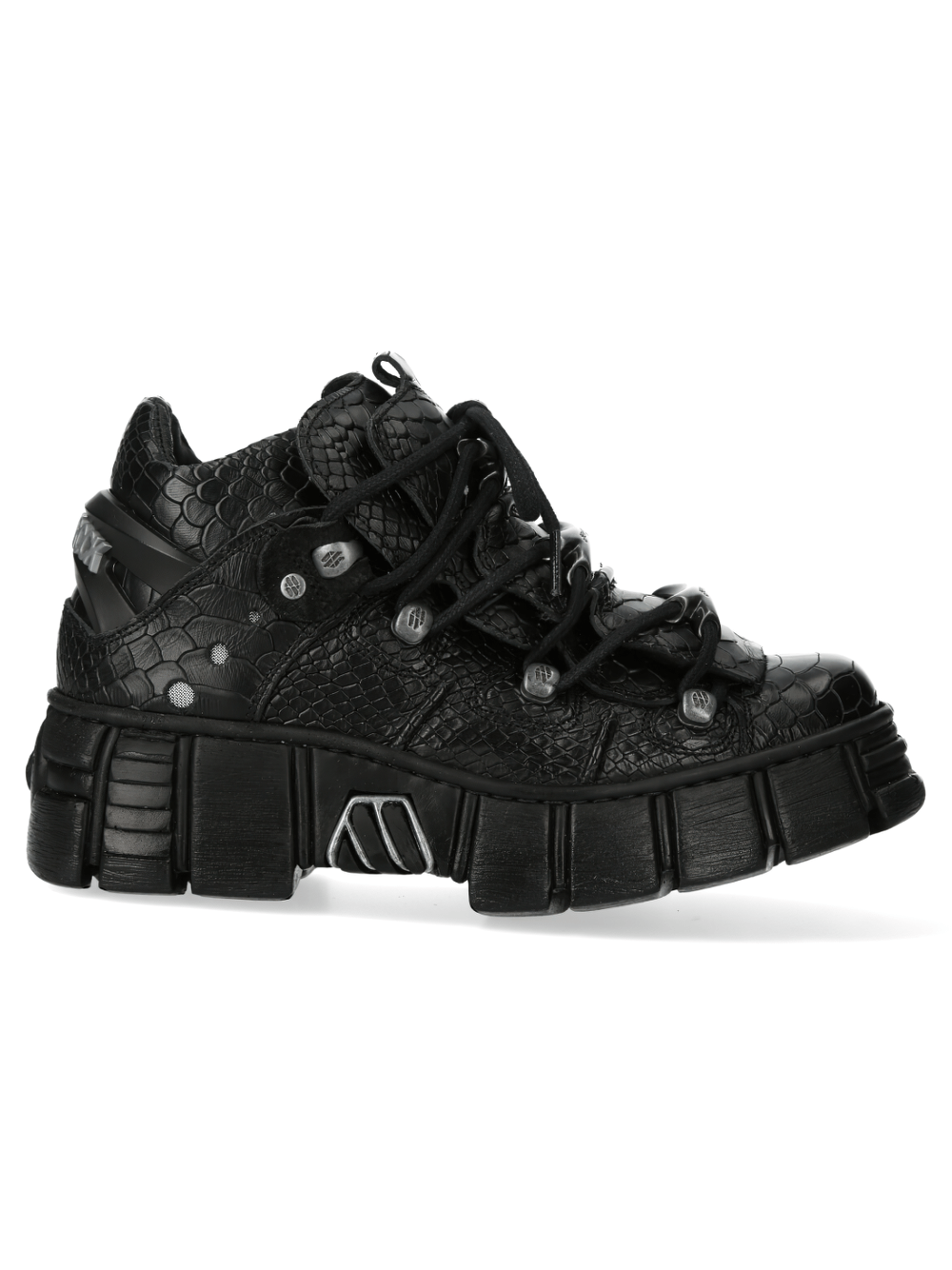 NEW ROCK Black Gothic Platform Shoes with metallic accents, featuring unique lace hardware for urban rock fashion.