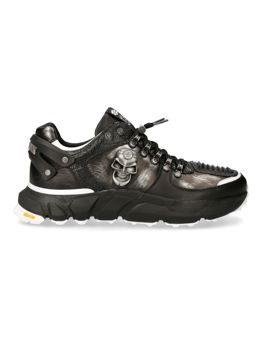NEW ROCK Men's Black Sneaker with Metal Skull Emblem, perfect for edgy trendsetters.