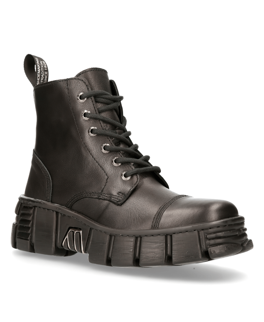 Black NEW ROCK Gothic ankle boots with chunky sole and laces, perfect for a bold urban rock fashion statement.