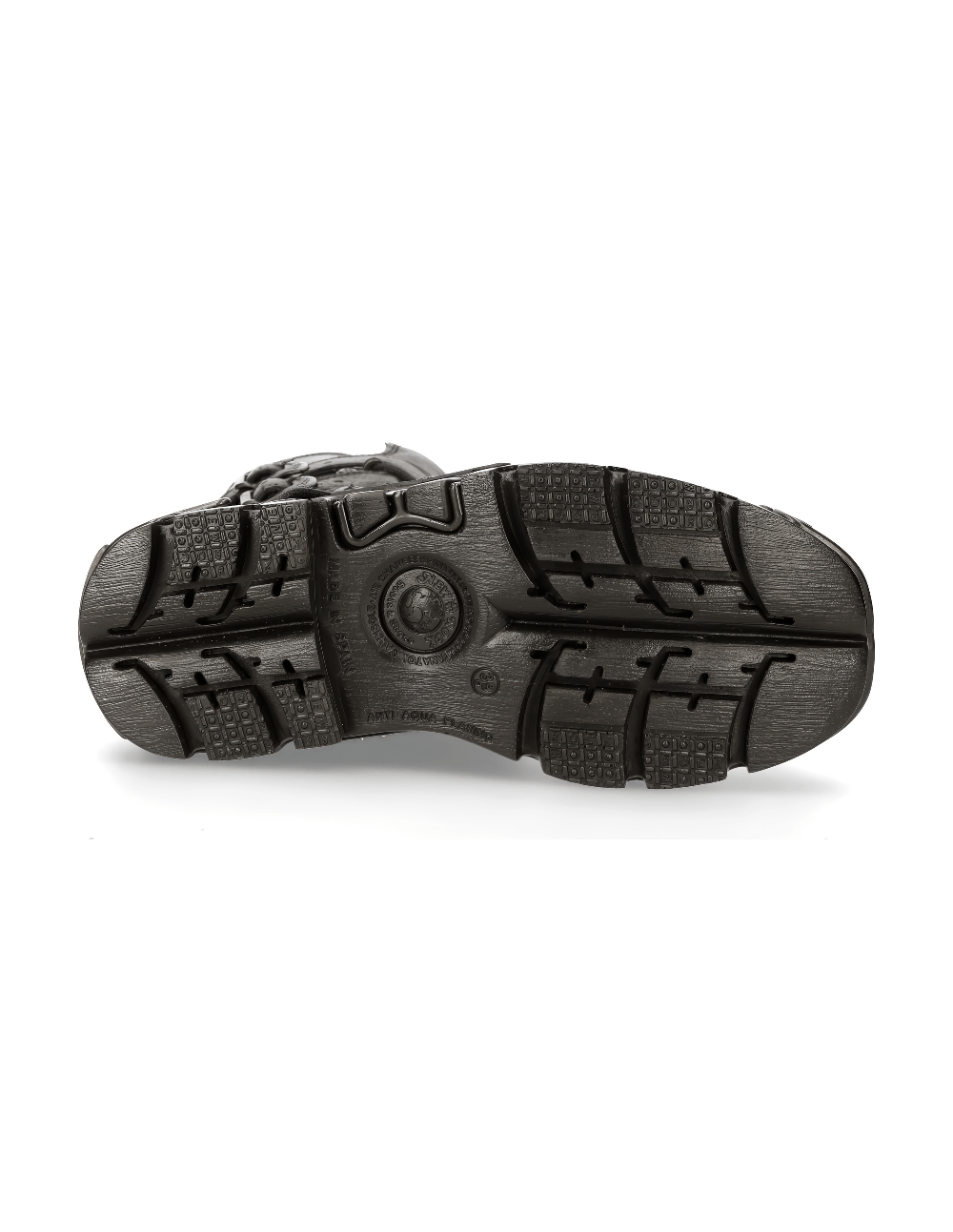 Sole of NEW ROCK Men's Gothic Black Leather Boots showcasing durable rubber tread for ultimate grip and comfort.