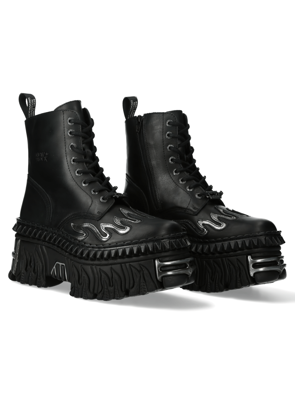 NEW ROCK Gothic boots featuring metallic accents and flame design, perfect for punk urban style.