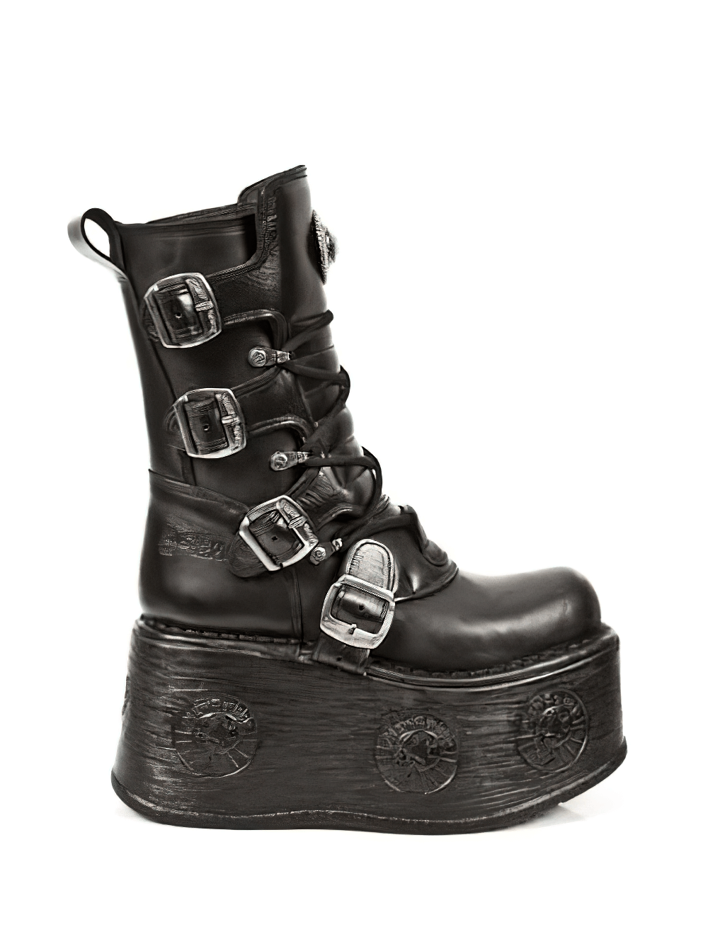 Gothic high platform boots in black leather with metallic buckles and an 11 cm platform for ultimate rock style.