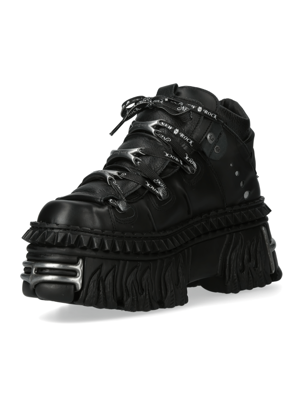 NEW ROCK Gothic Leather Platform Shoes with metallic details and bold lace-up design for a striking style.