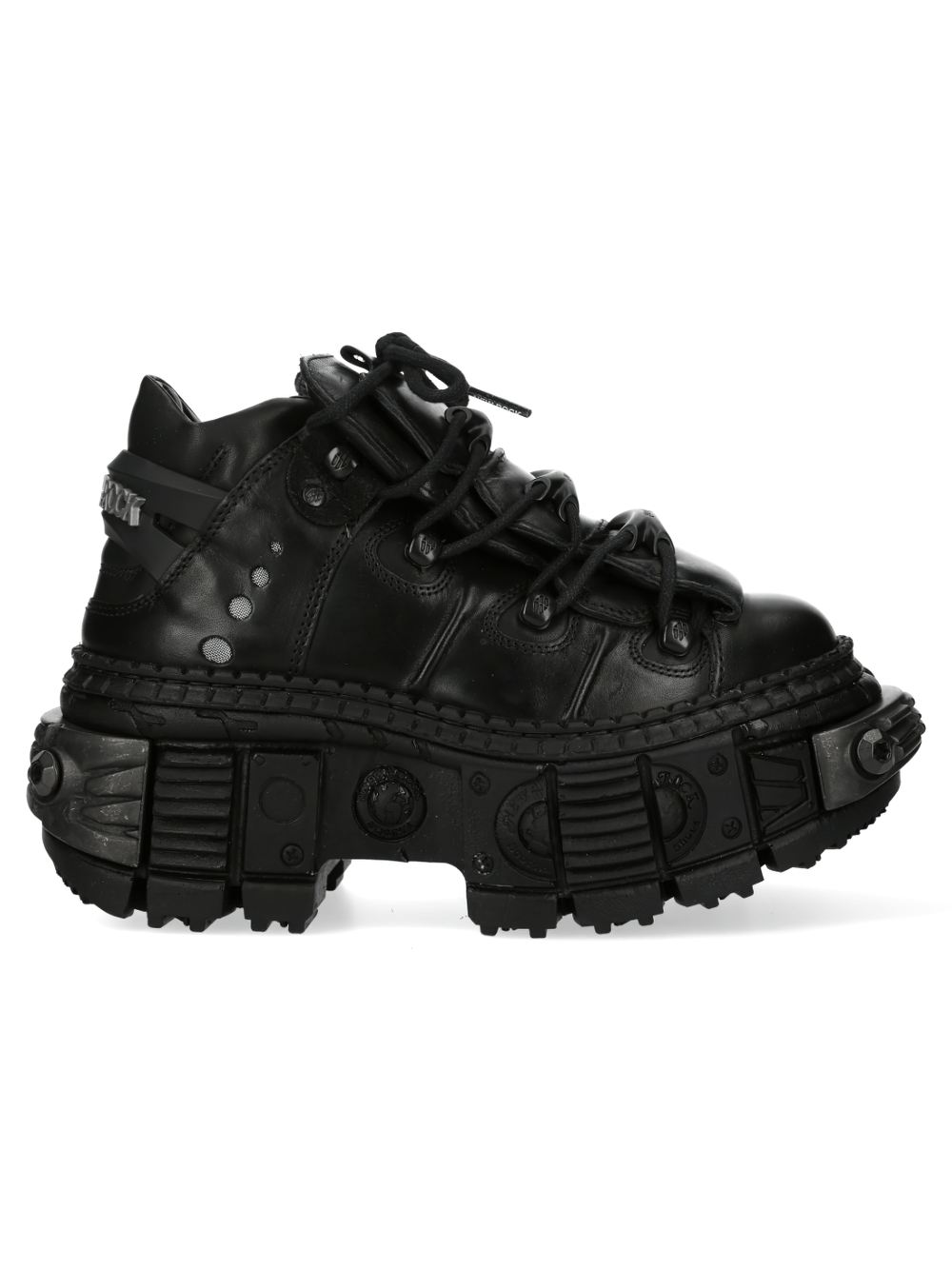 New Rock black leather platform boots with lace-up design and chunky sole for gothic rock fashion.