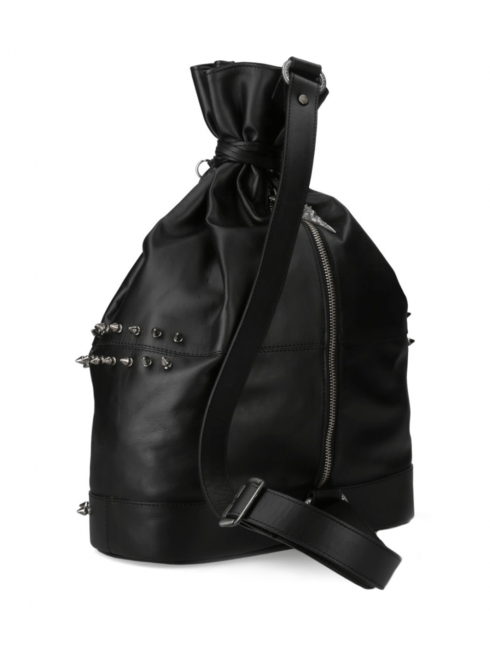 NEW ROCK Gothic Skull Chain Backpack with spiked details, perfect for punk rock fashion lovers.