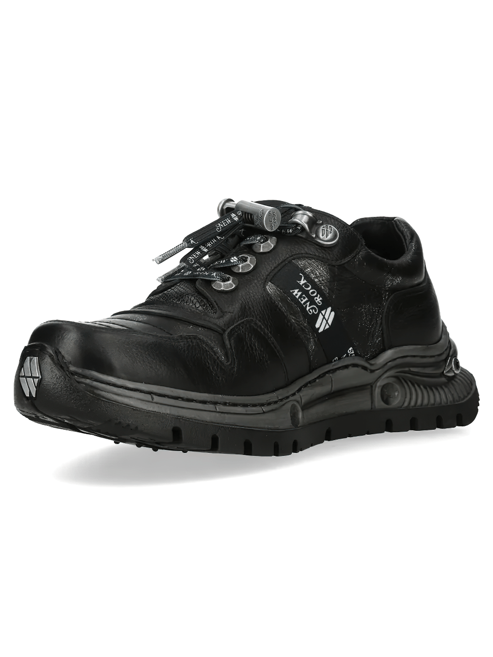 NEW ROCK Men's Gothic Rock Low-Top Chunky Tread Sneakers in black with rugged tread sole and metal eyelets.