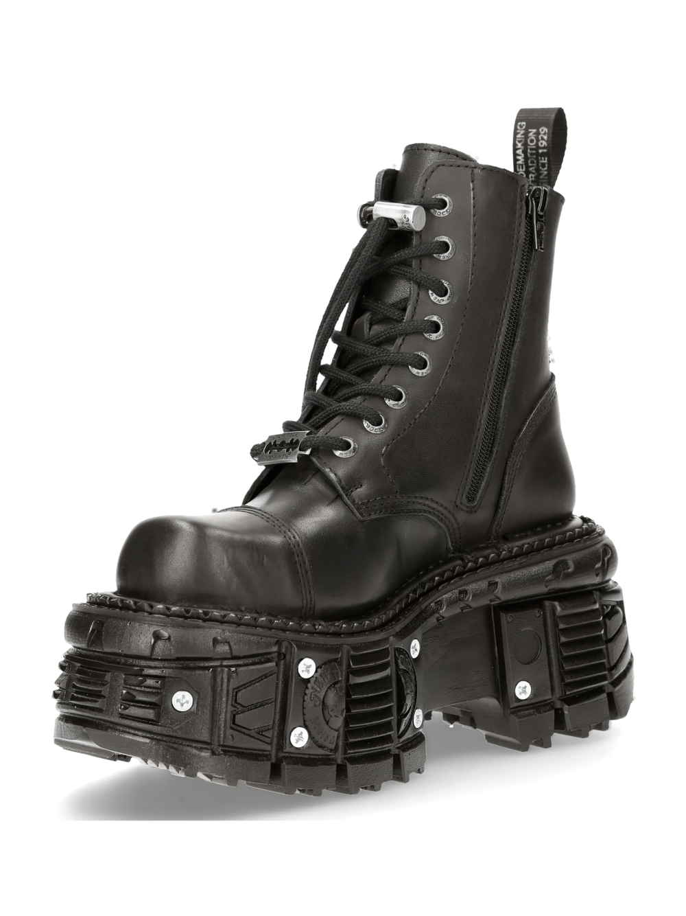 NEW ROCK gothic military ankle boots with bold platform design and adjustable lacing.