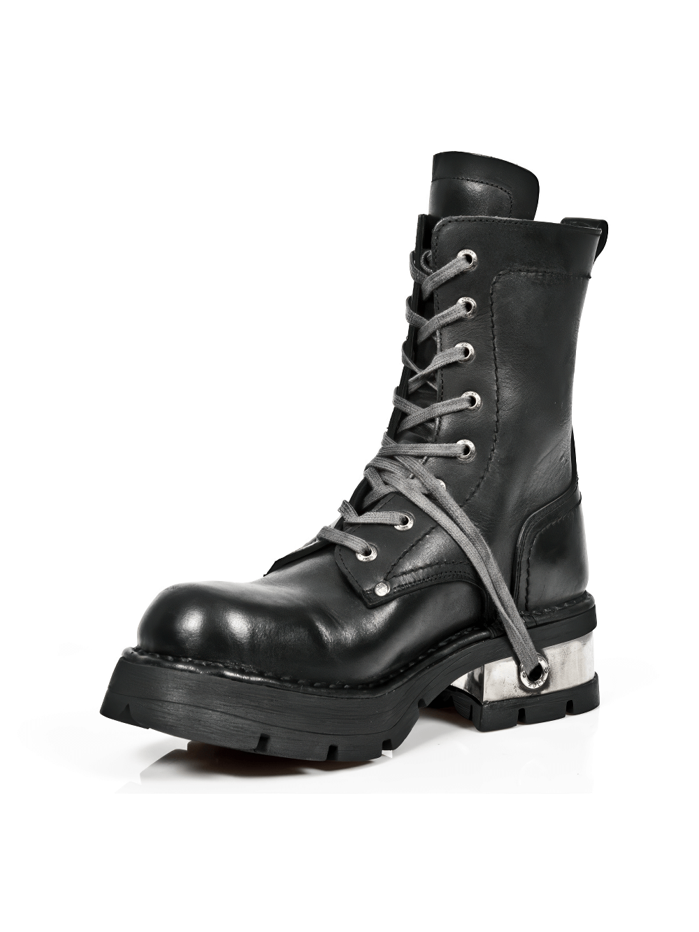 NEW ROCK Men's metal skull lace-up leather ankle boot, rugged black biker style with durable rubber sole.