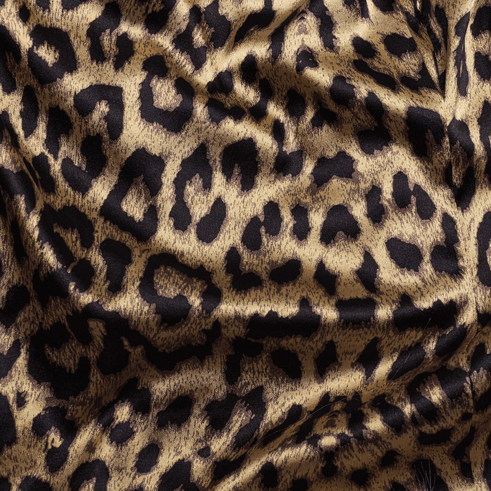 Chaqueta de piel sintética rosa con forro con estampado de leopardo