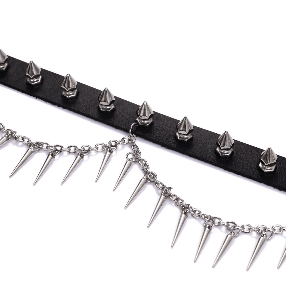 Punk gothic adjustable spiked choker with silver spikes and chain on black leather. Perfect for rebellious style!