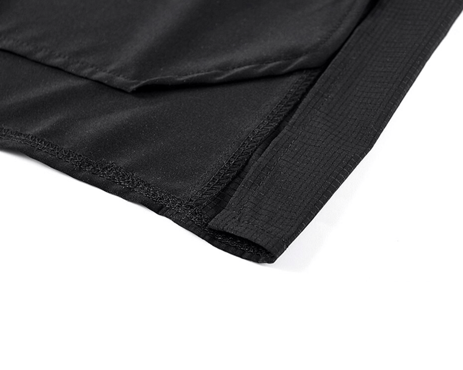 Close-up of the black punk loose solid T-shirt fabric, showcasing a sleek, oversized design perfect for streetwear.