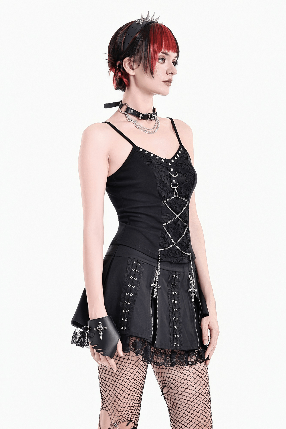 Caraco punk en résille avec laçage corset et détails métalliques