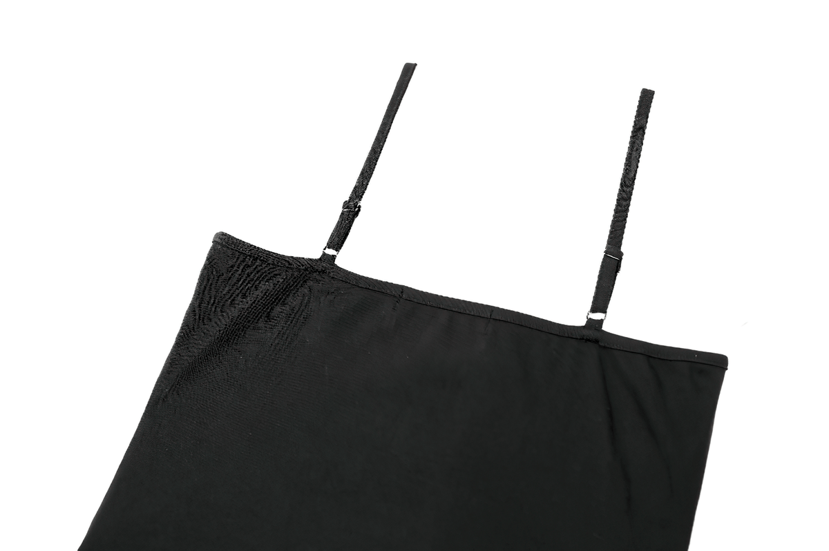 Caraco punk en résille avec laçage corset et détails métalliques