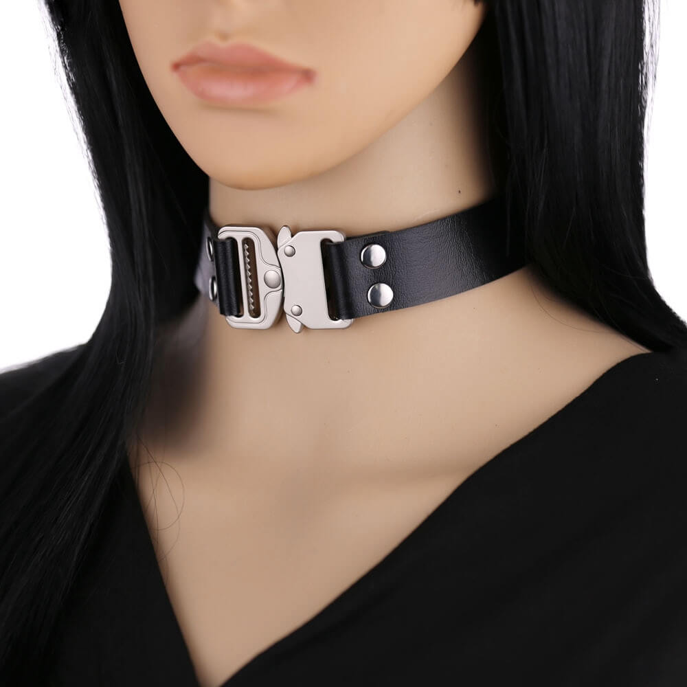 Punk PU leather choker with buckle on a mannequin, edgy necklace collar for women, perfect for cosplay and punk style accessories.