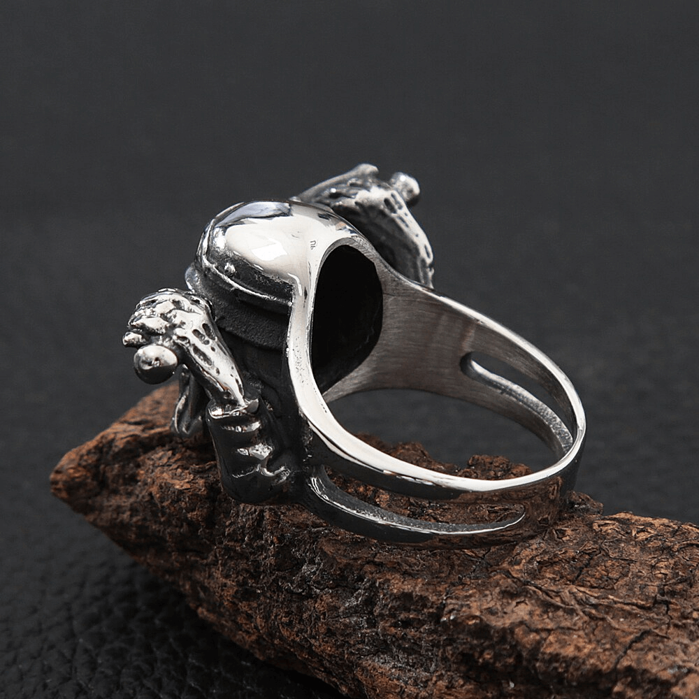 Stainless steel punk rock motorcyclist skull ring for men, showcasing an edgy design and bold biker style.