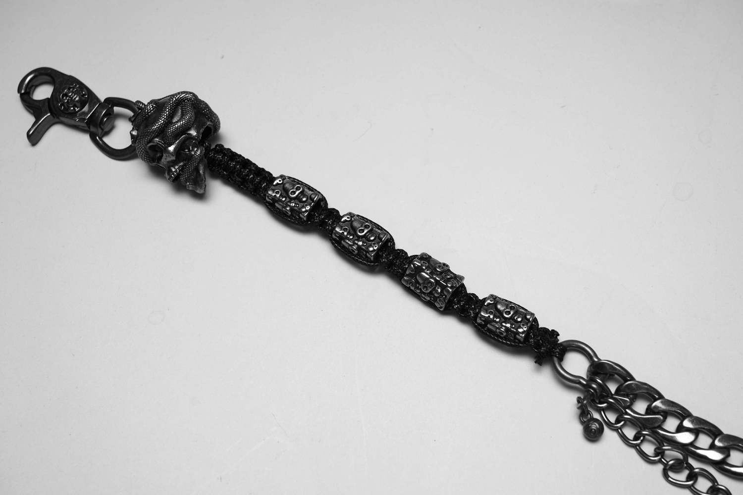 Punk skull snake pant chain with metal alloy links, featuring skull and snake designs, perfect for edgy accessories.