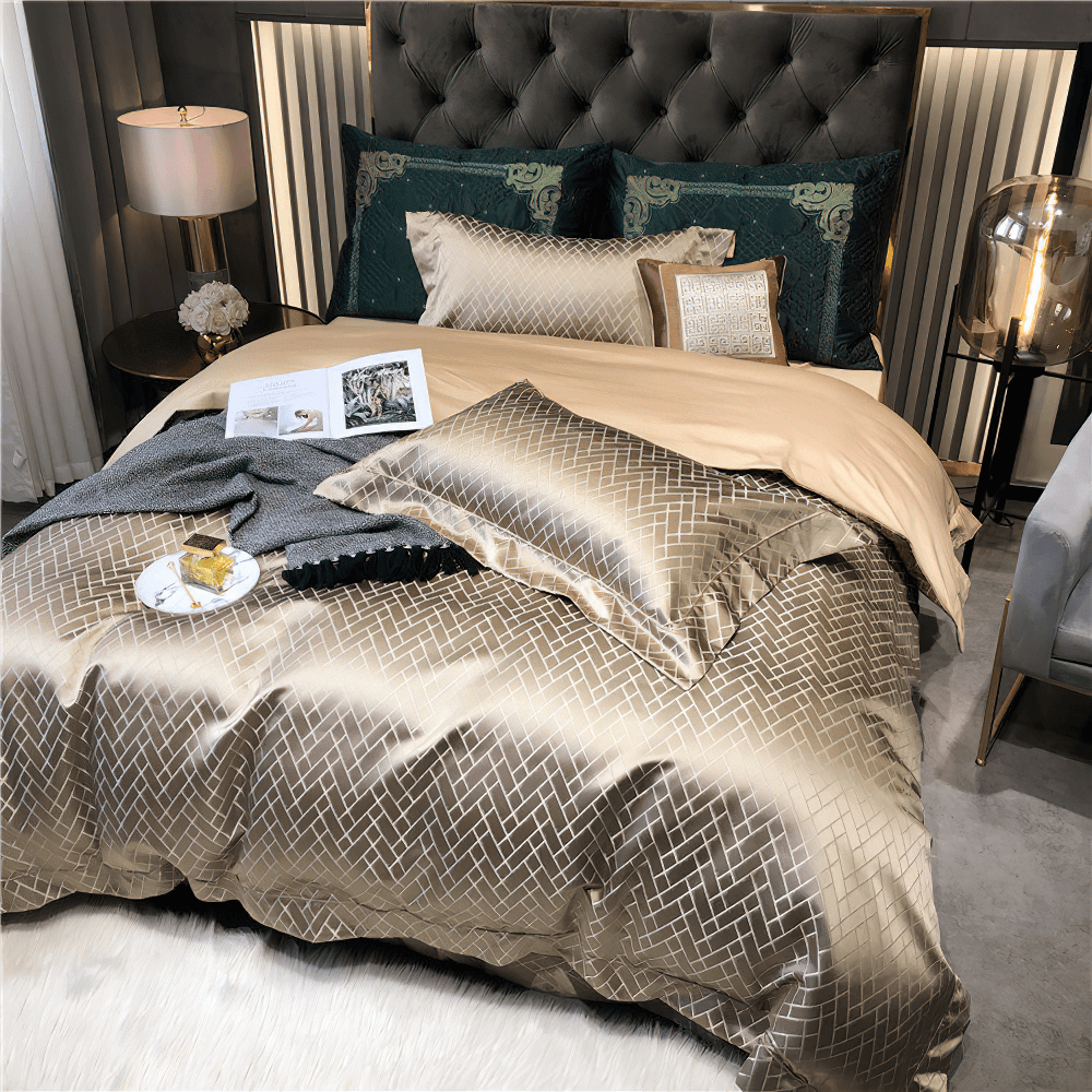 Refined Jacquard Egyptian Cotton Bedding Set with Chic Edge