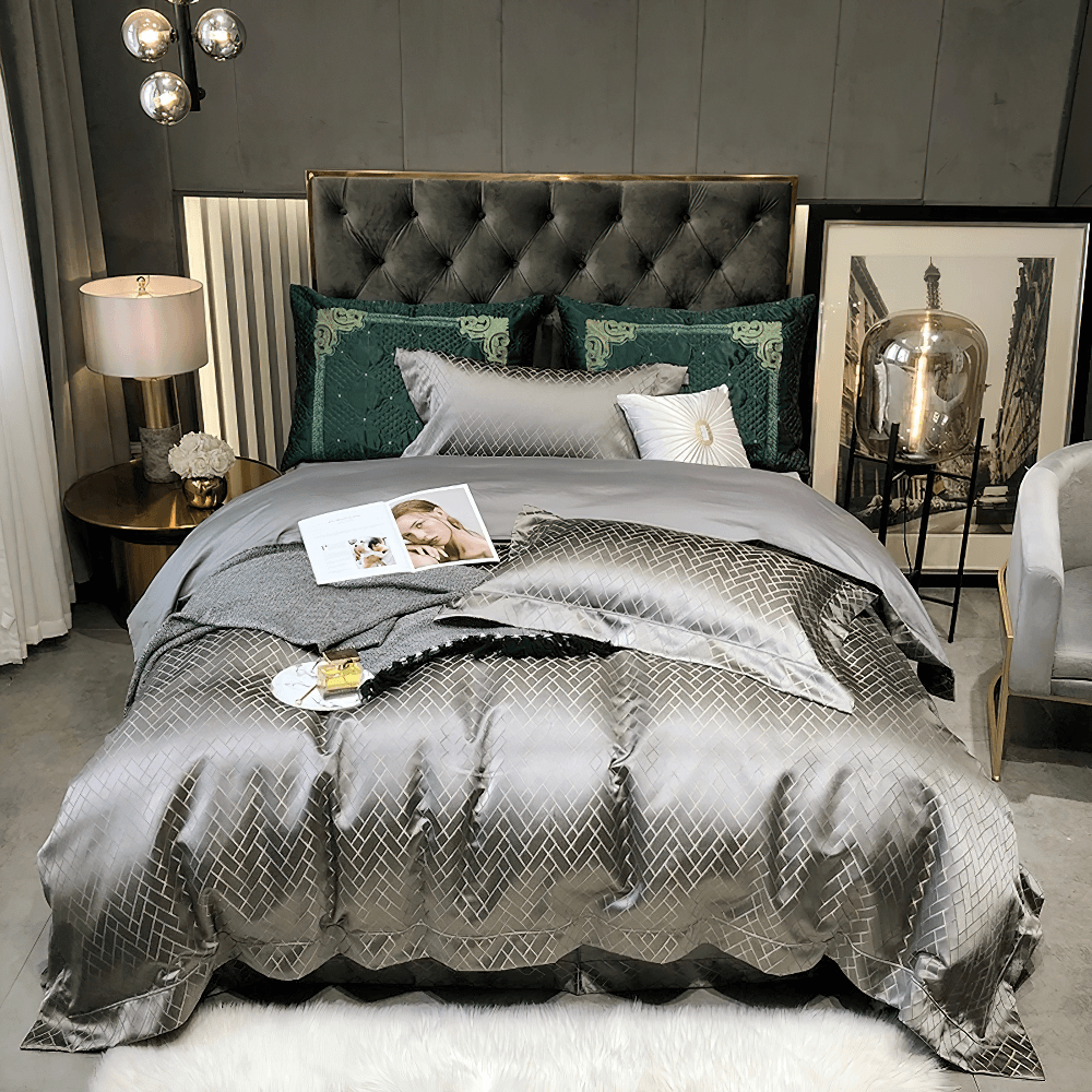 Refined Jacquard Egyptian Cotton Bedding Set with Chic Edge