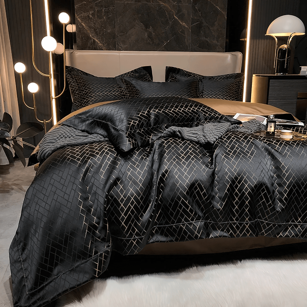 Refined Jacquard Egyptian Cotton Bedding Set with Chic Edge