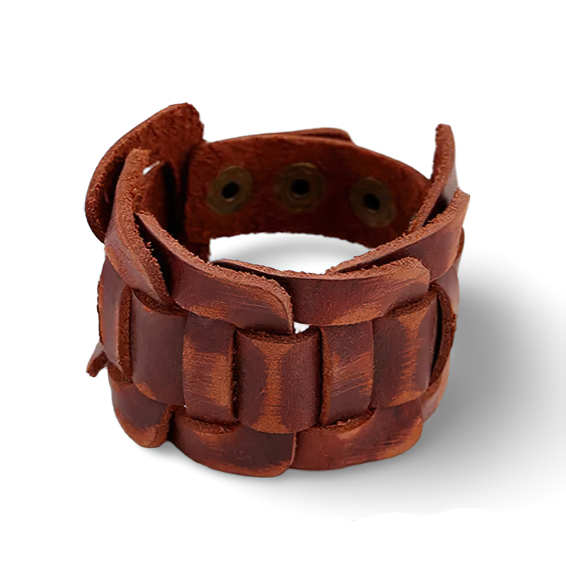 Retro brown leather wristband with button details, perfect for denim outfits and stylish accessories.