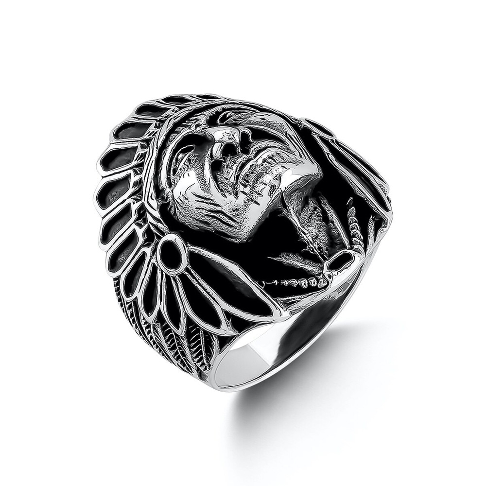 Vintage stainless steel ring featuring a detailed Indian chief head design, perfect for rock and cosplay outfits.
