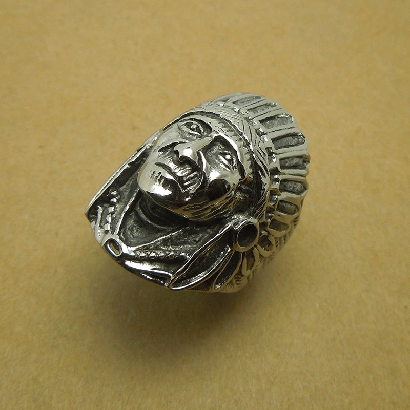Stainless steel vintage ring featuring an intricately detailed Indian chief design, perfect for rock and cosplay outfits.