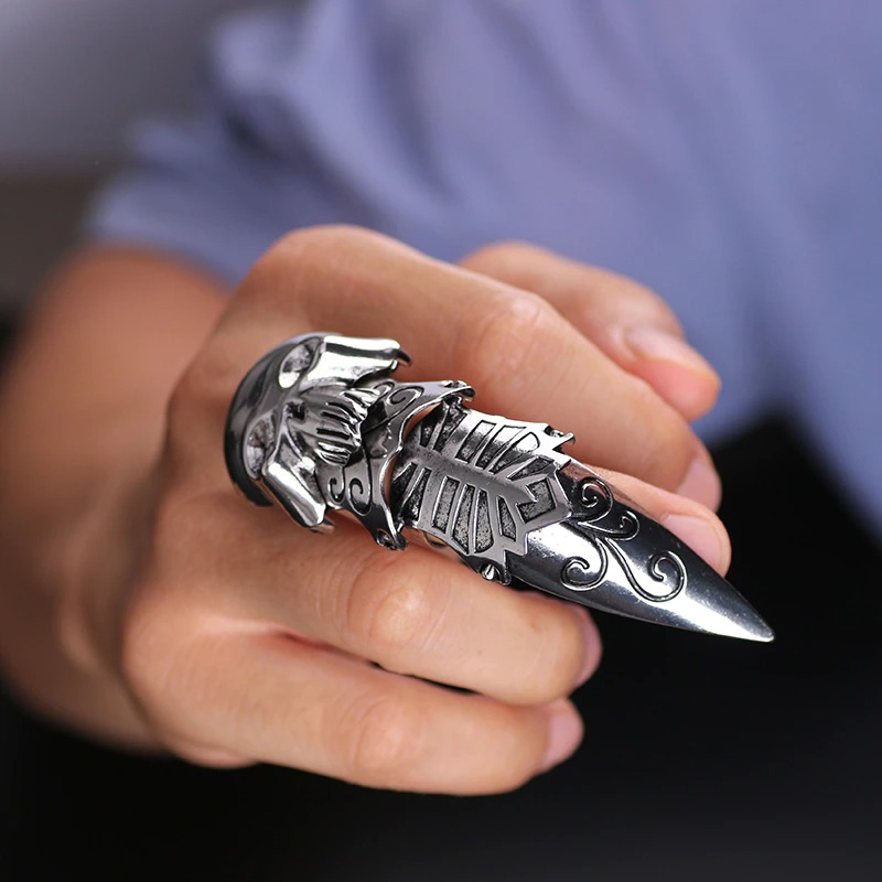 Silver Gothic Ring Claw of Zinc Alloy / Punk Fashion Ring with Skull - HARD'N'HEAVY