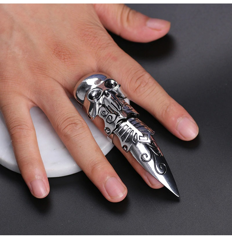 Silver Gothic Ring Claw of Zinc Alloy / Punk Fashion Ring with Skull - HARD'N'HEAVY