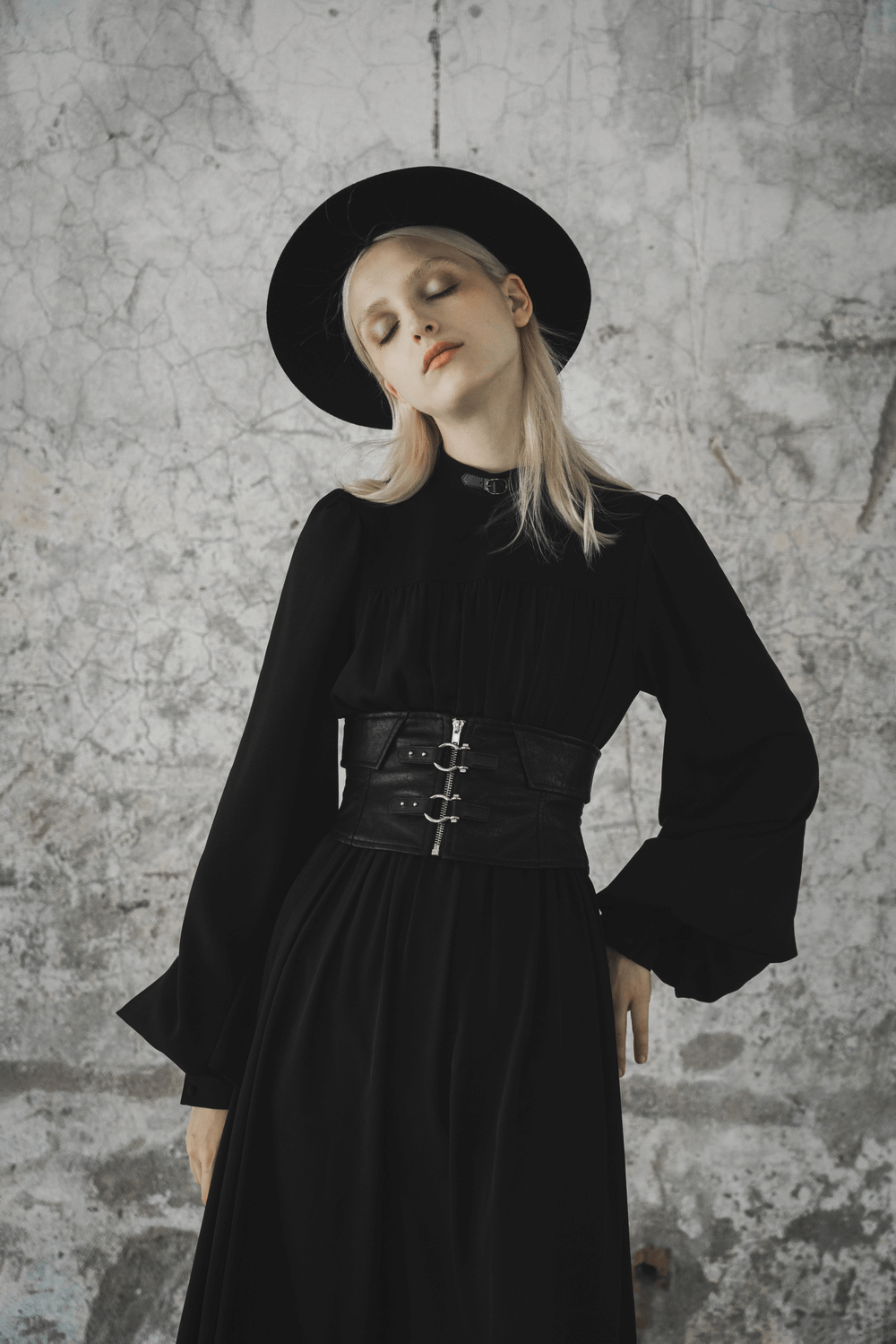 Stylish Black Maxi Dress with Long Sleeves and Chain - HARD'N'HEAVY