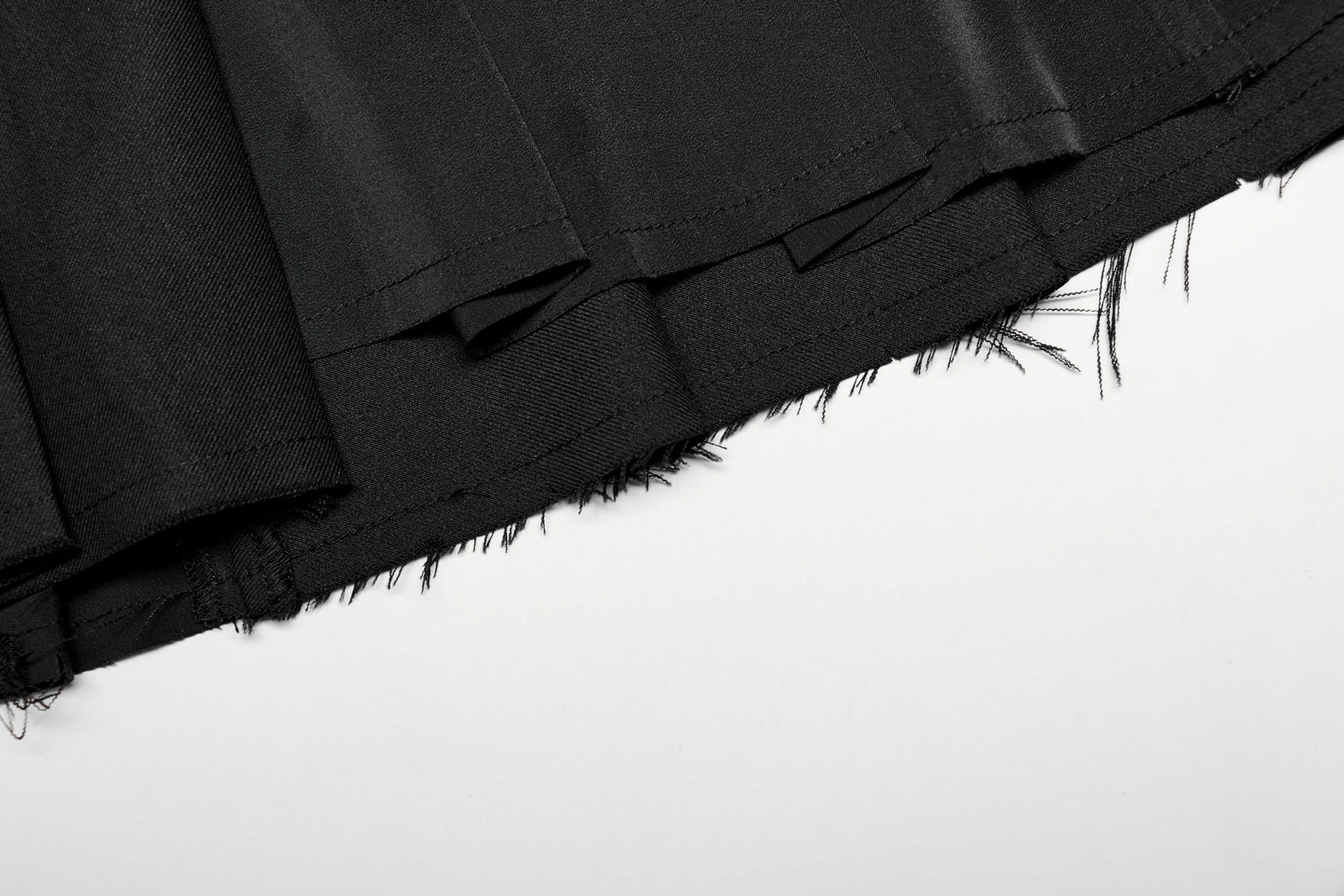 Stylish Black Paneled Pleated Skirt with Raw Hem