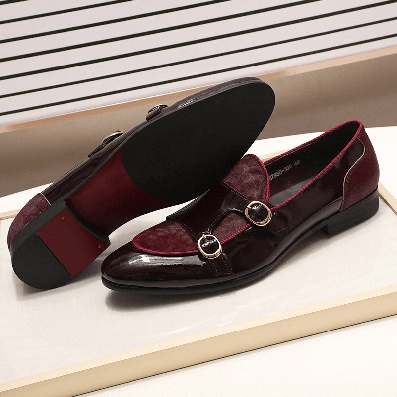 Stylish men's patent leather loafers with double buckle design, perfect blend of casual and sophisticated footwear.