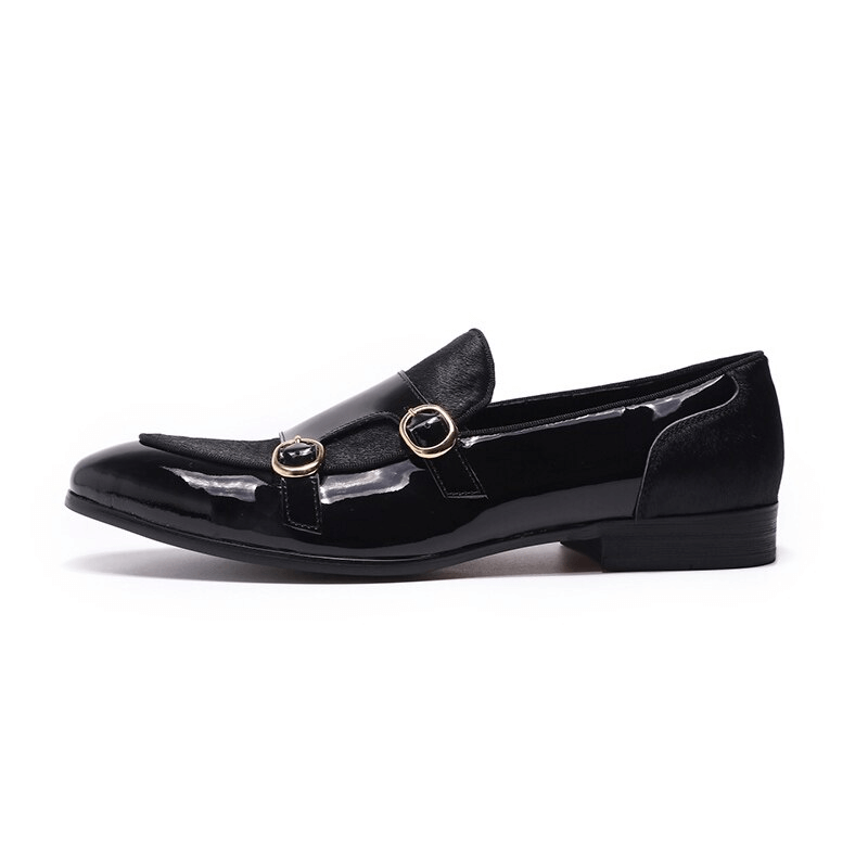 Stylish men's patent leather loafers with double buckle, perfect for casual and sophisticated looks.