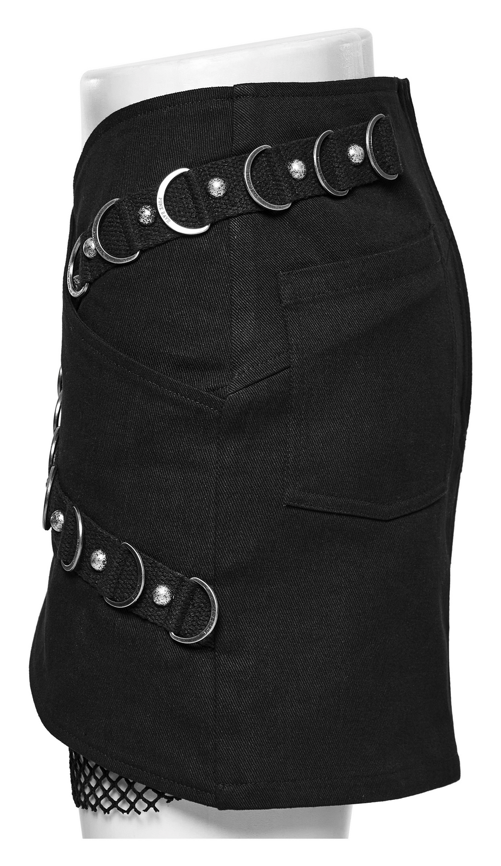 Stylish punk black mini skirt featuring metal rings and D-buckle accents, perfect for an edgy outfit.